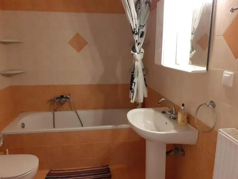 Aestas Apartment Laganas Ngoại thất bức ảnh